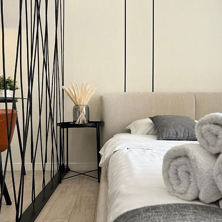 Lux Аппартаменты Smart #2 พาฟโลดาร์ ภายนอก รูปภาพ